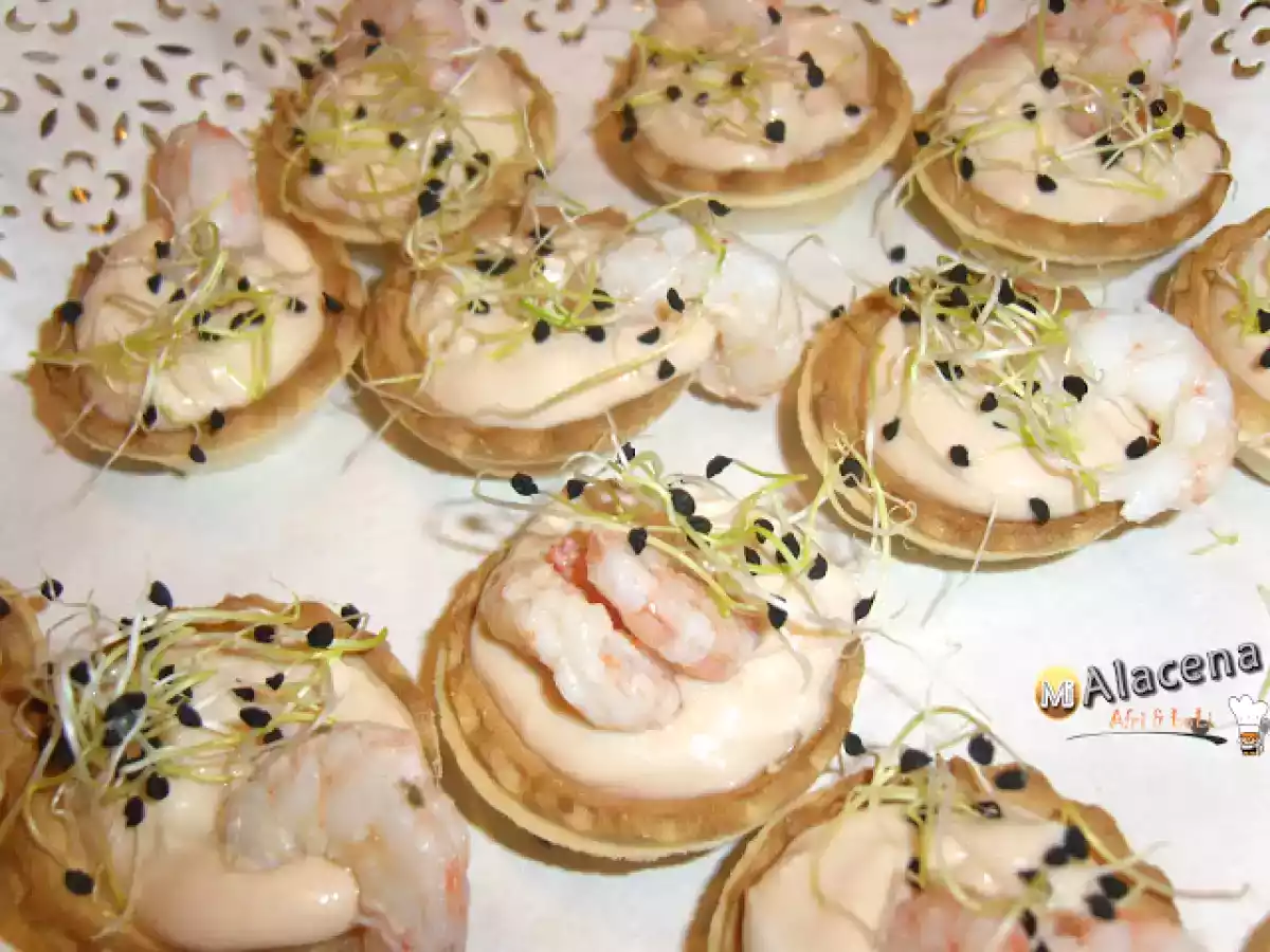Piruletas de queso con oregano y tartaletas de gambas - foto 2