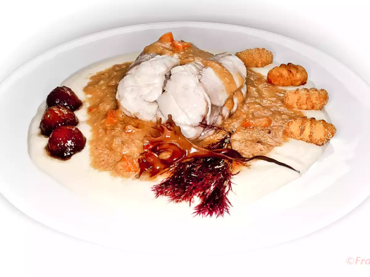 Pixín con salsa oricios y ñoquis de gamoneu