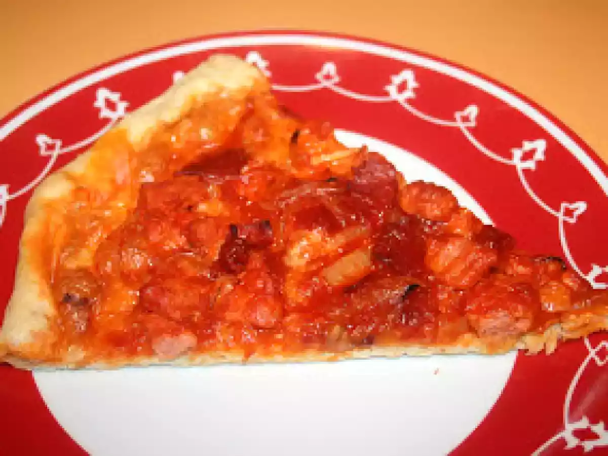 Pizza barbacoa con el borde relleno de queso - foto 2