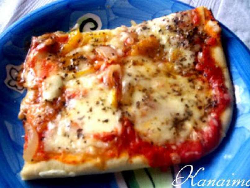 Pizza con pimentón y cebolla caramelizada - foto 3