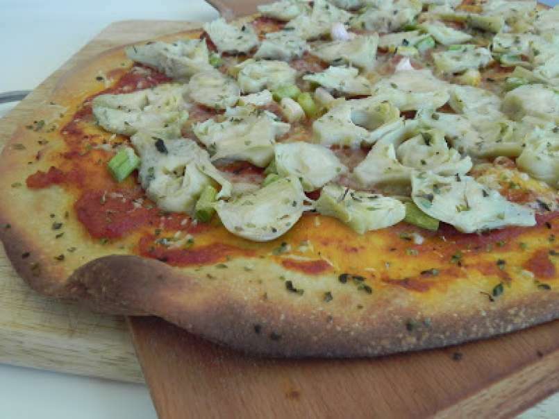 Pizza de alcachofas y ajetes, foto 1