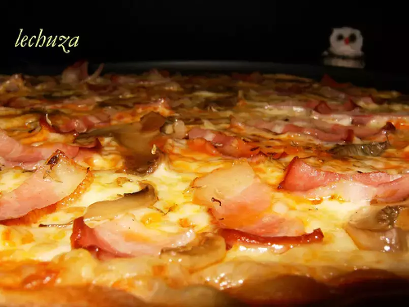 Pizza de bacon y champiñones - foto 2