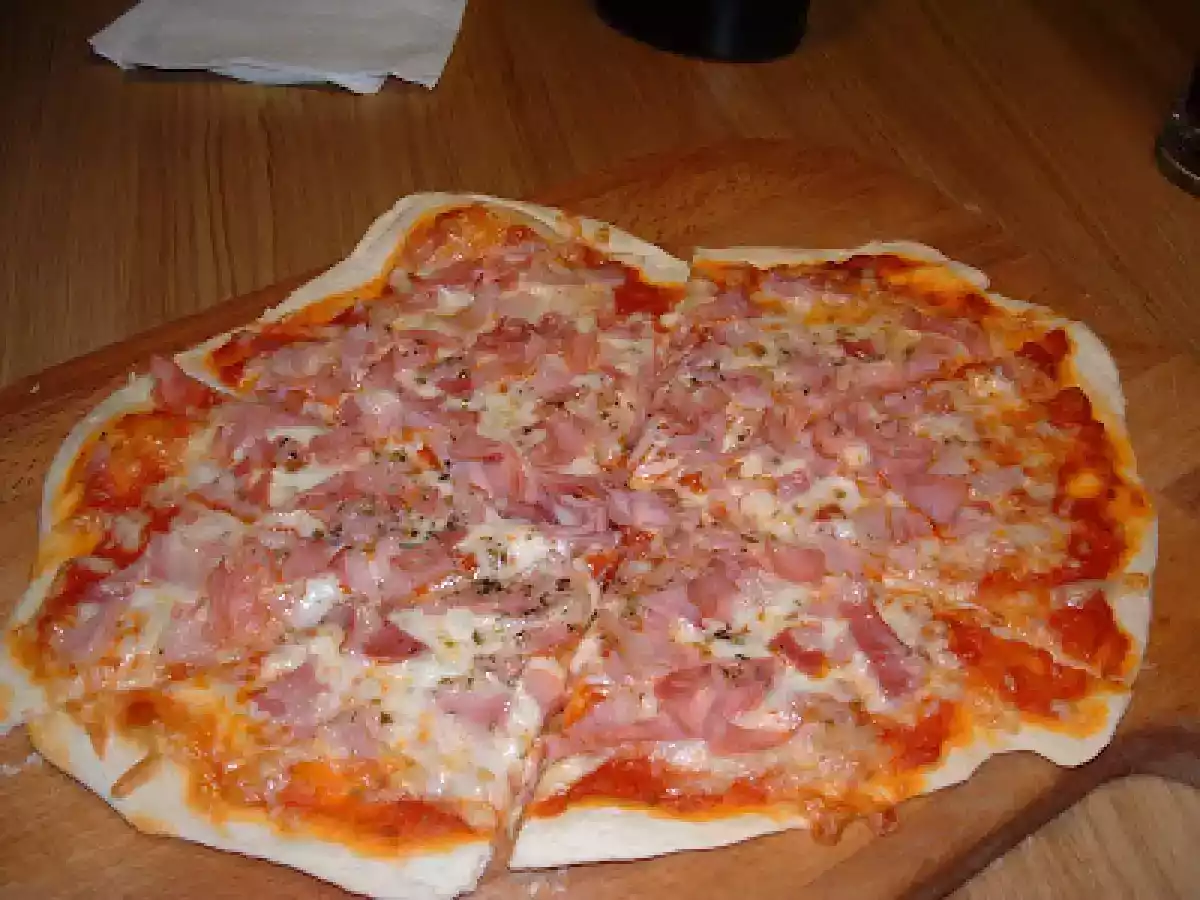 PIZZA DE CHAMPIÑONES CON BACON