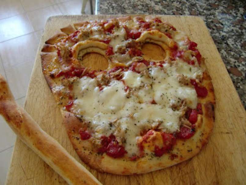 Pizza de harina de garbanzos con salsa boloñesa - foto 2