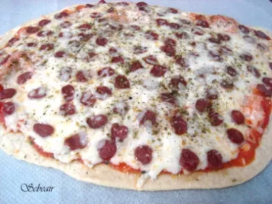 Pizza de longaniza de pascua aventin