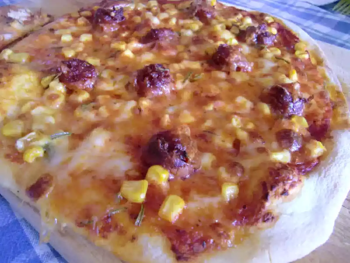 Pizza de maíz y chorizo