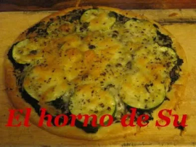 Pizza de olivada y calabacín (concurso Las recetas de Alicia)