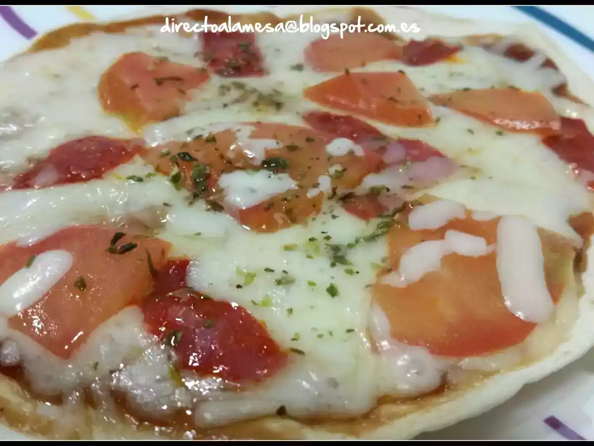 Pizza en sartén con tortillas de trigo - foto 4