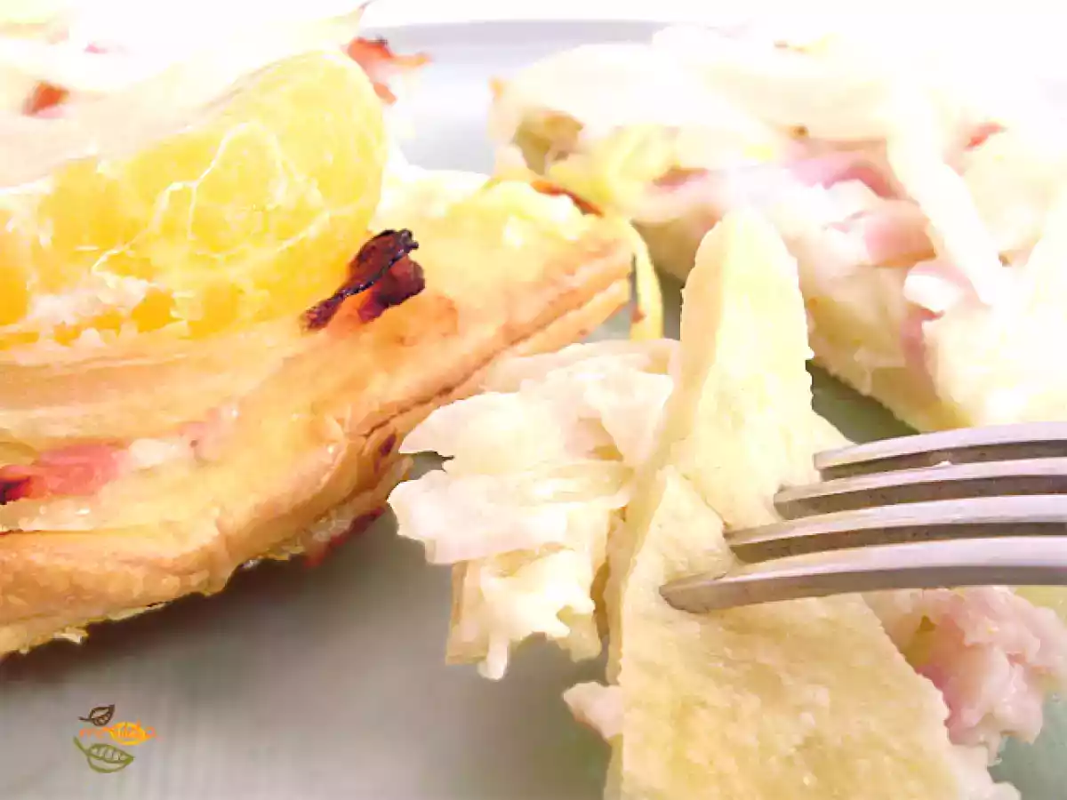 PIZZA FINA DE CEBOLLA Y MANDARINA - foto 2