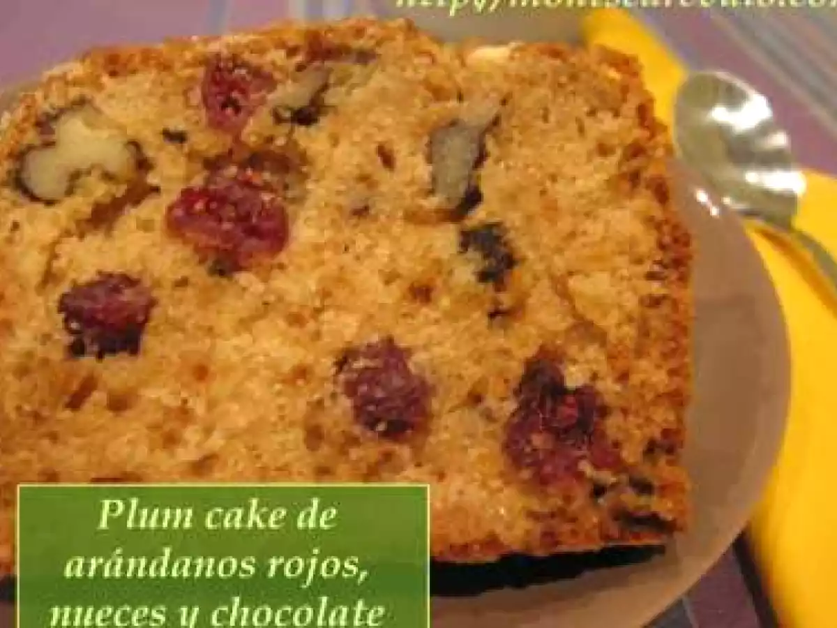 Plum cake de arándanos rojos, nueces y chocolate blanco