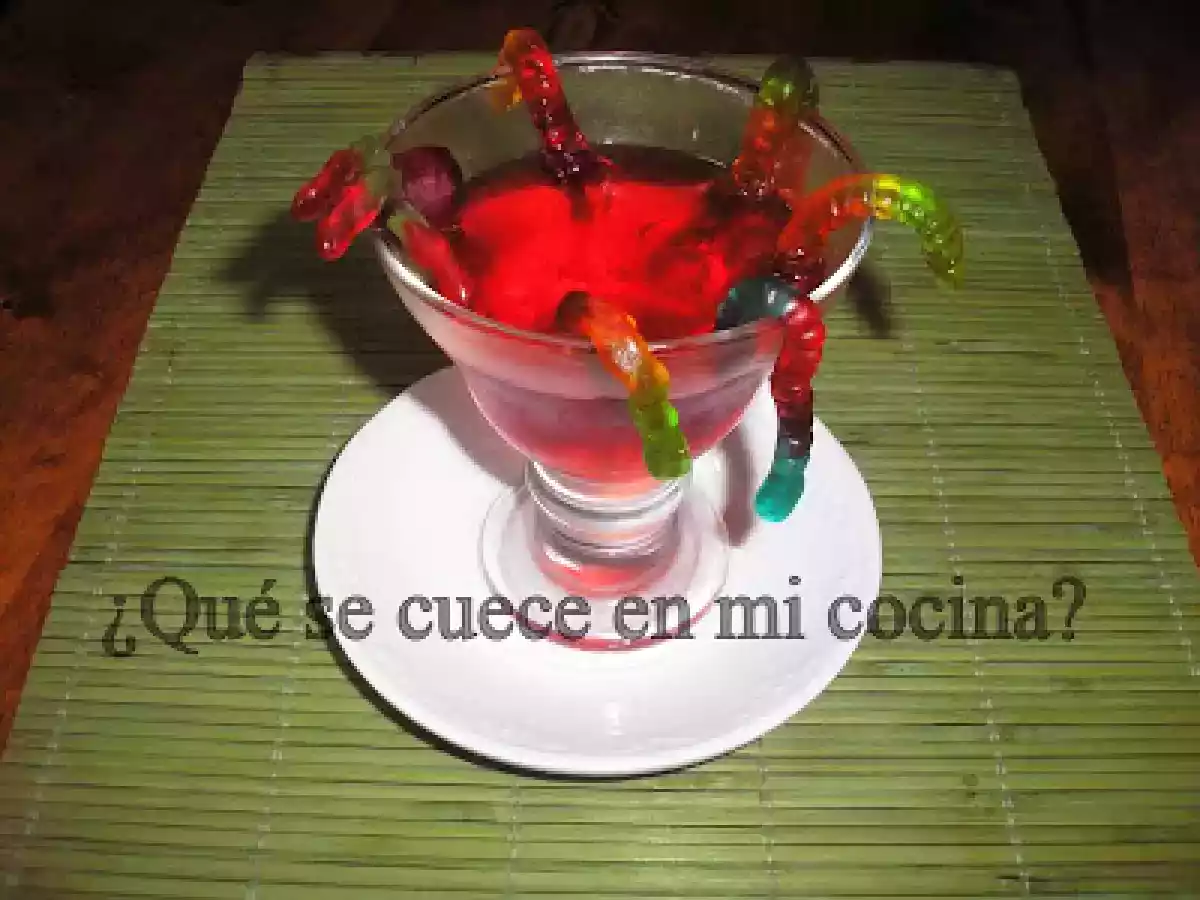 PÓCIMA MÁGICA DE SAPOS Y CULEBRAS DE LA CIÉNAGA.