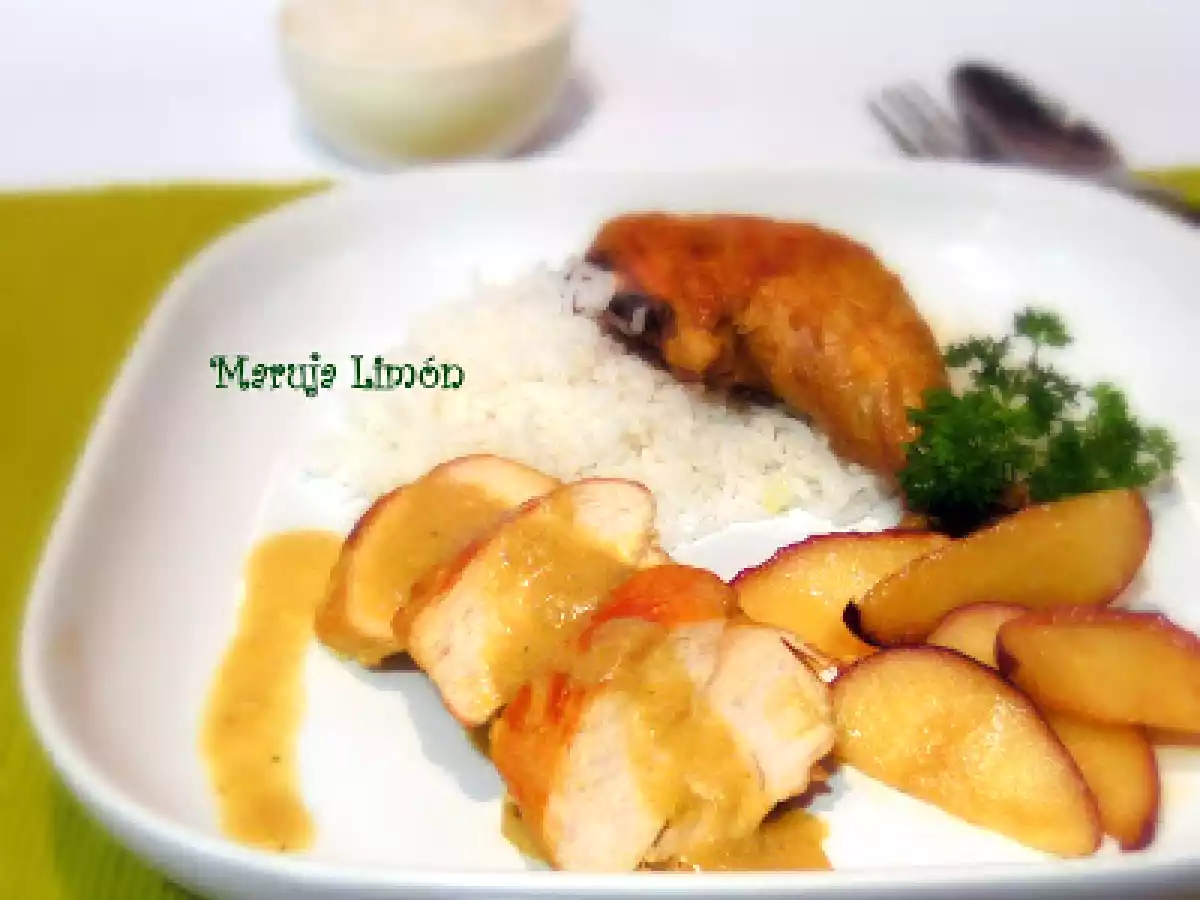 Pollo al curry con arroz y manzanas