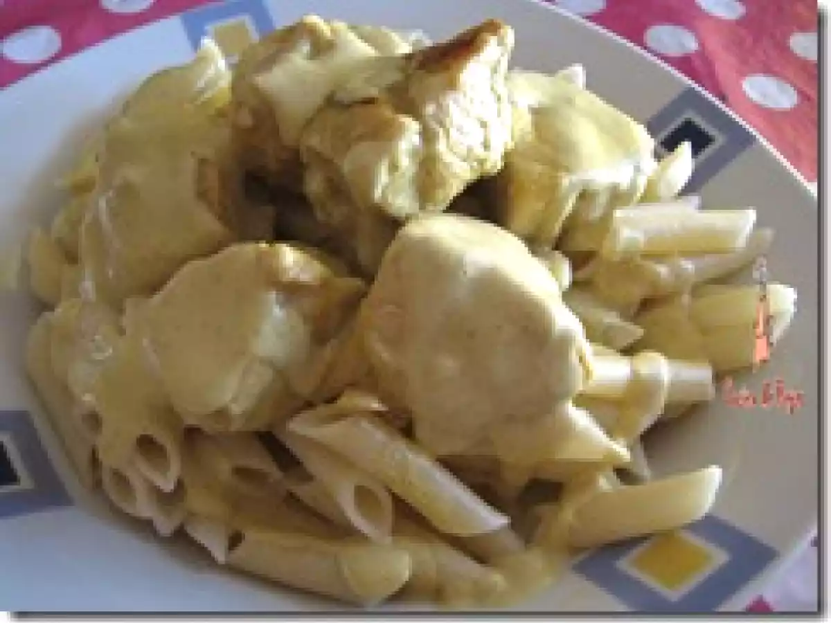 POLLO AL CURRY CON LECHE DE COCO