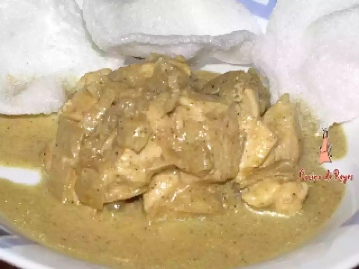 POLLO AL CURRY CON SALSA DE LECHE