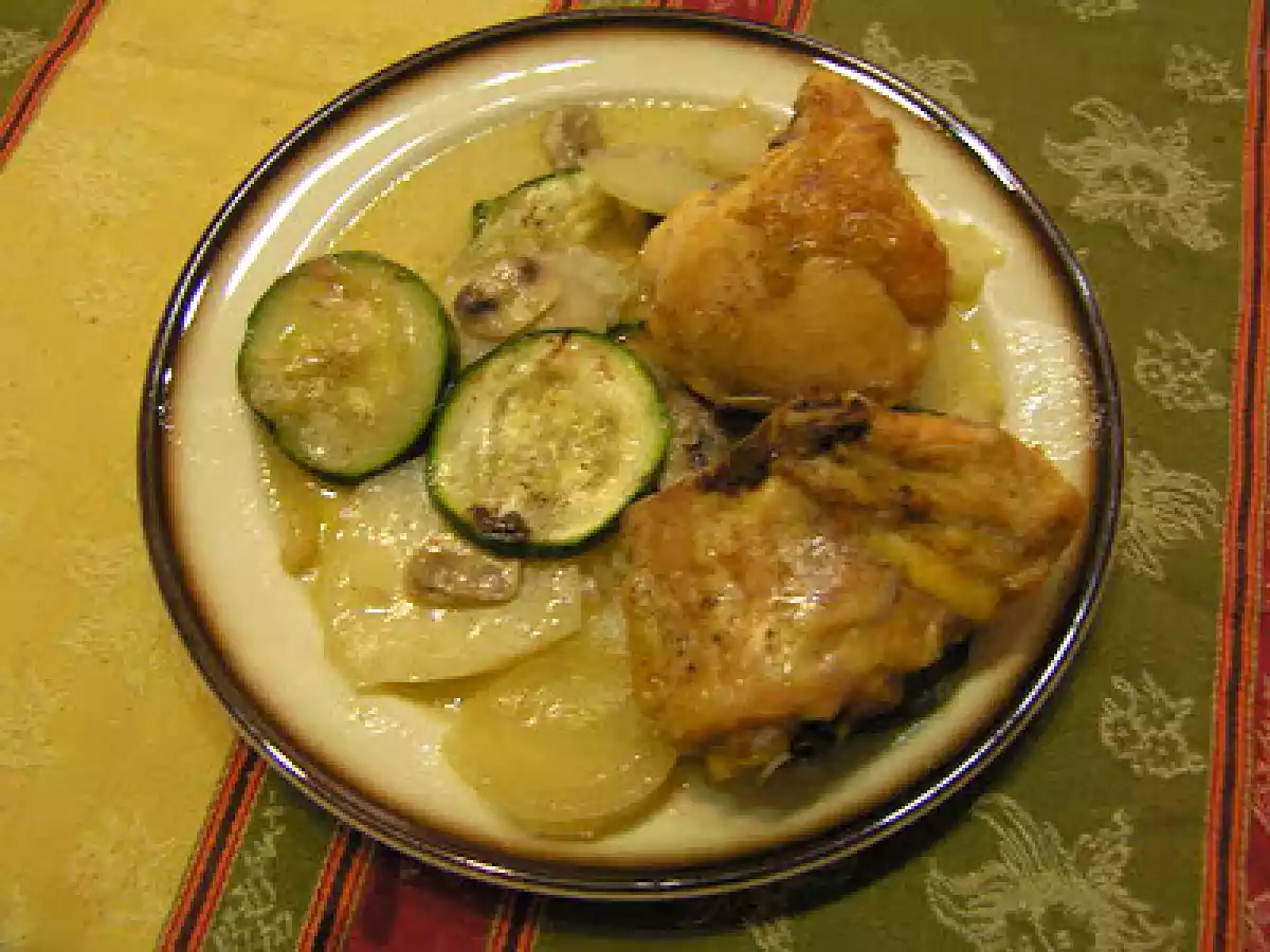 POLLO AL HORNO CON CALABACIN Y PATATA