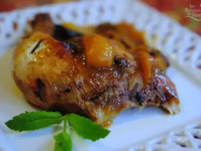 Pollo al horno con salsa de albaricoques y ciruelas pasas - Receta Petitchef