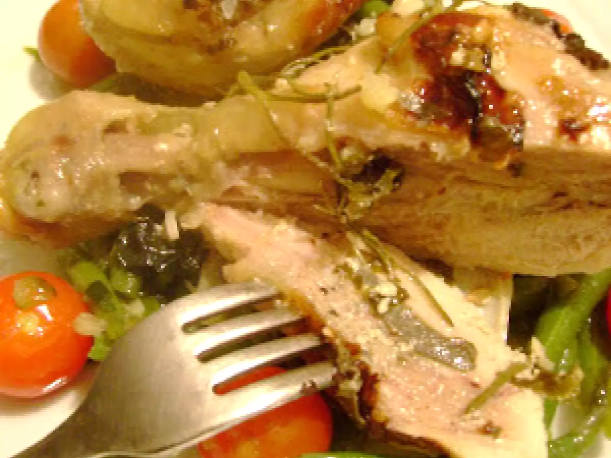 Pollo al Horno en Salsa de Yogurt y Finas Hierbas.