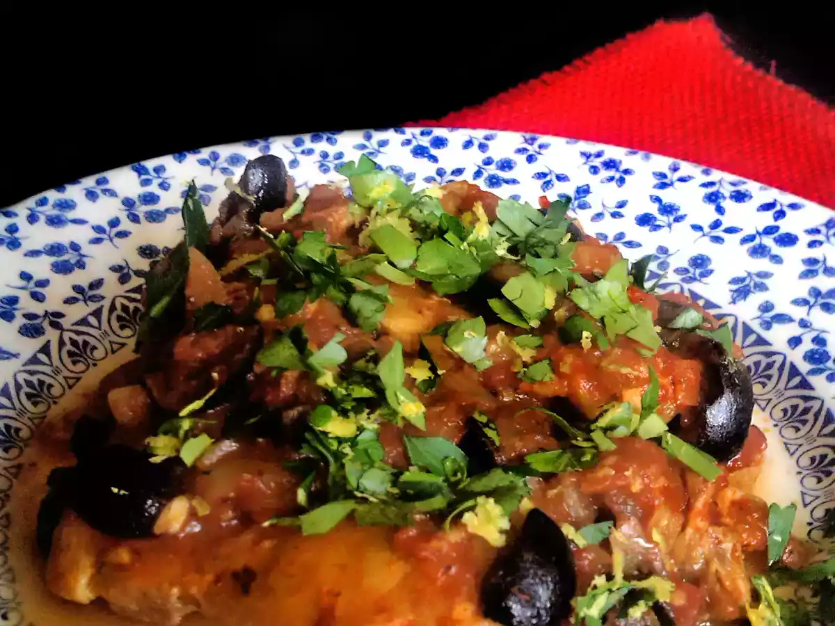 Pollo al provenzal (cocina tradicional francesa)