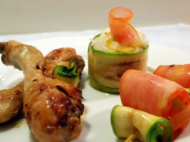 Pollo al romero con arroz, manzana y verduras