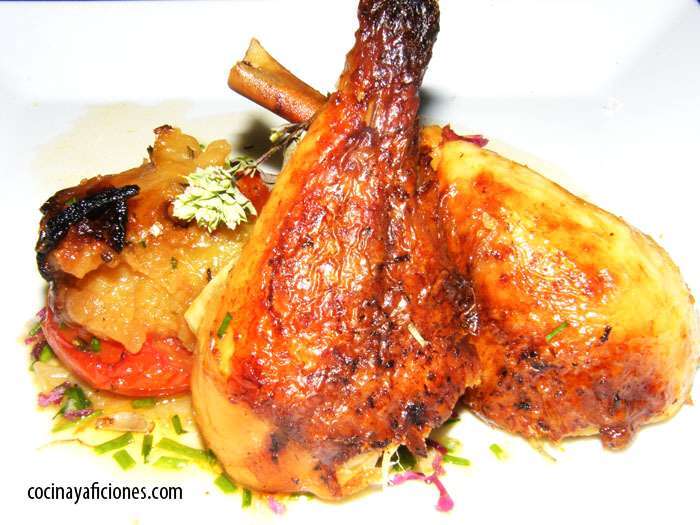 Pollo asado a baja temperatura con manzana y vegetales, receta - Receta  Petitchef