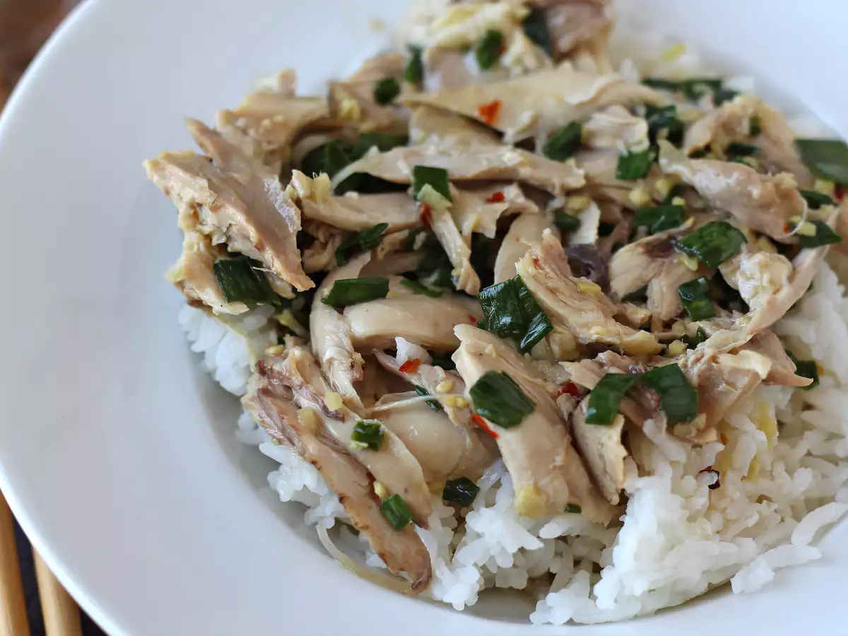 Pollo chino al vapor con jengibre y cebolleta, tierno y jugoso - foto 5