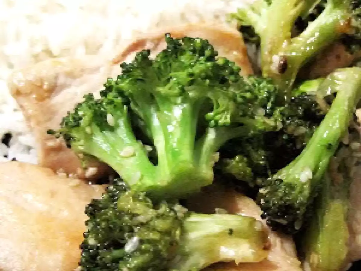 Pollo con ajonjolí y miel