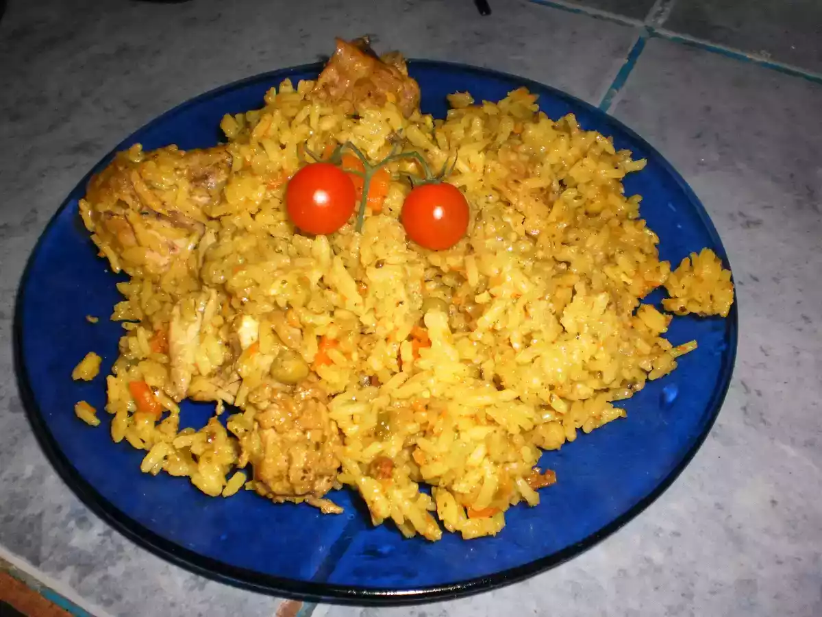 POLLO CON ARROZ AL CURRY - foto 2
