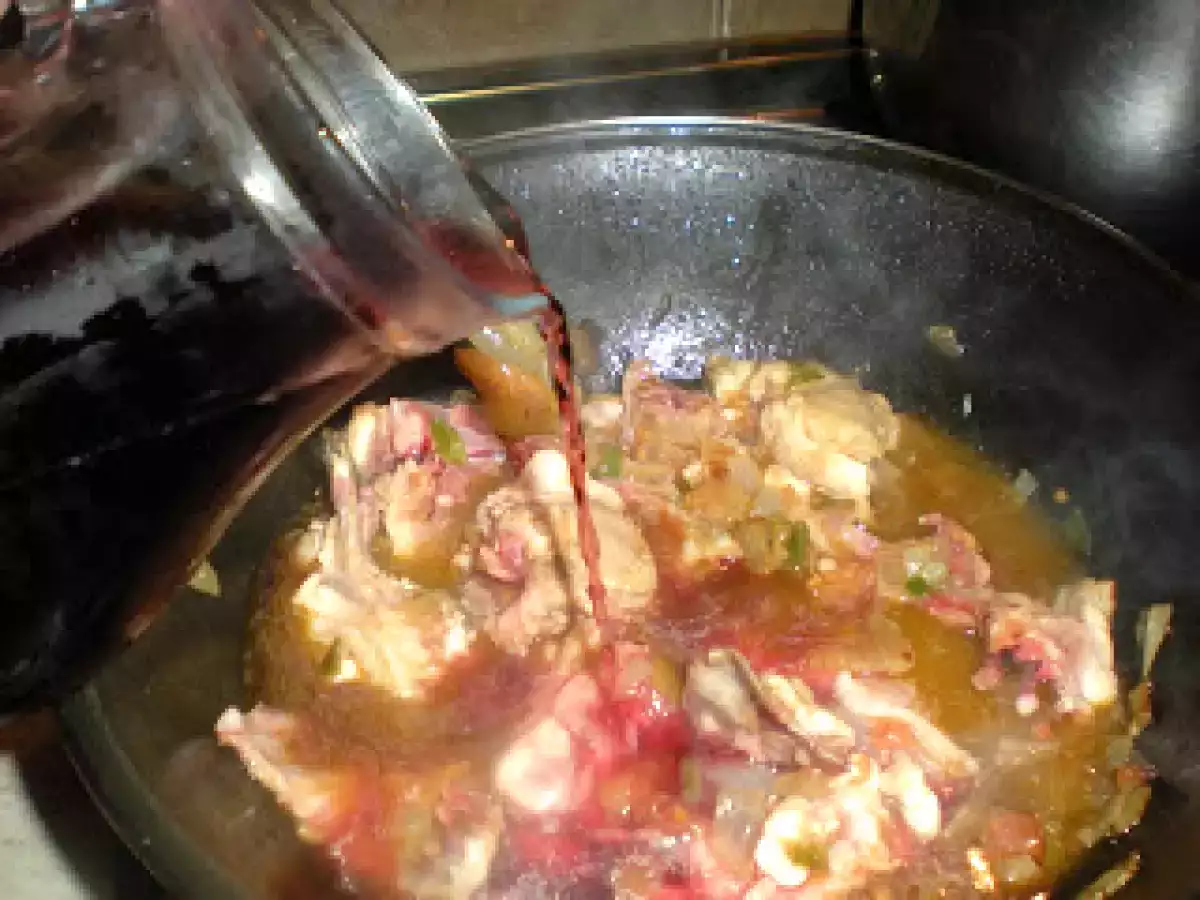 Pollo con arroz caldoso al vino tinto - foto 5