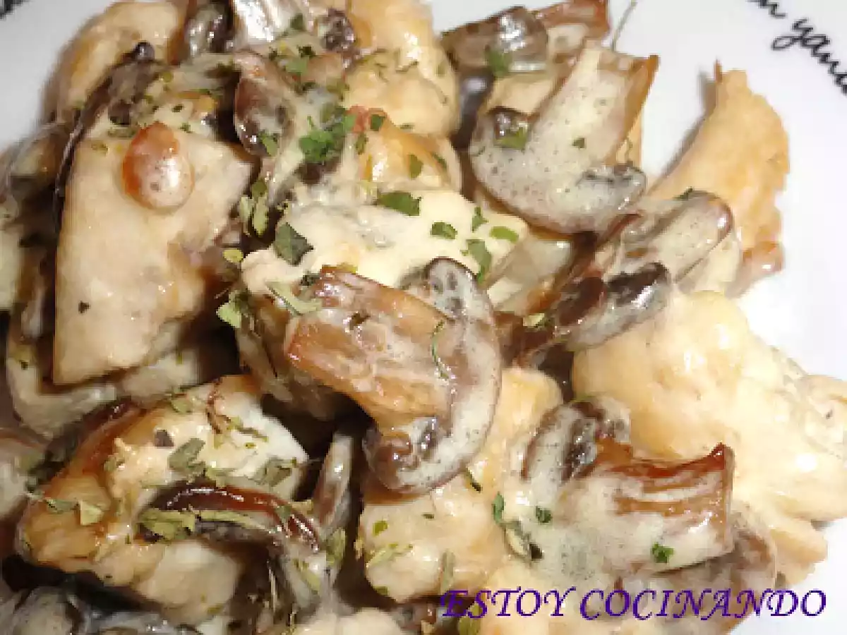 Pollo con champiñón y orégano - foto 2