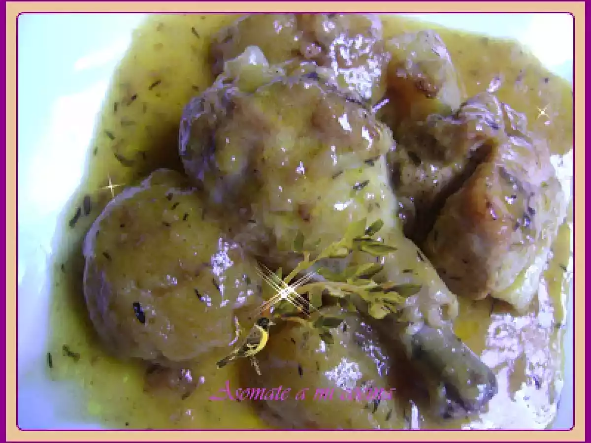 Pollo con manzanas y salsa de naranja