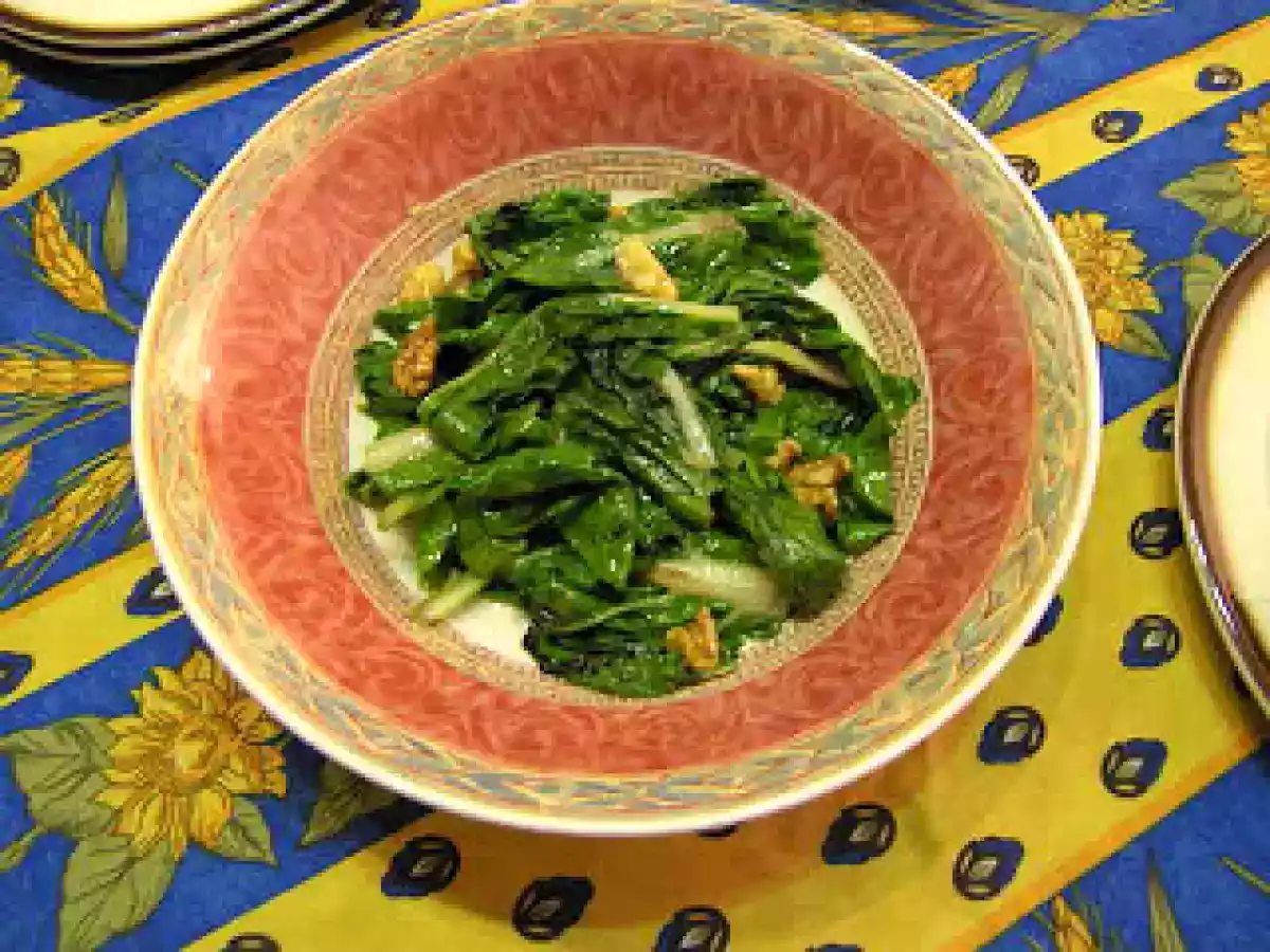 POLLO CON SALSA AL CHOCOLATE - foto 2