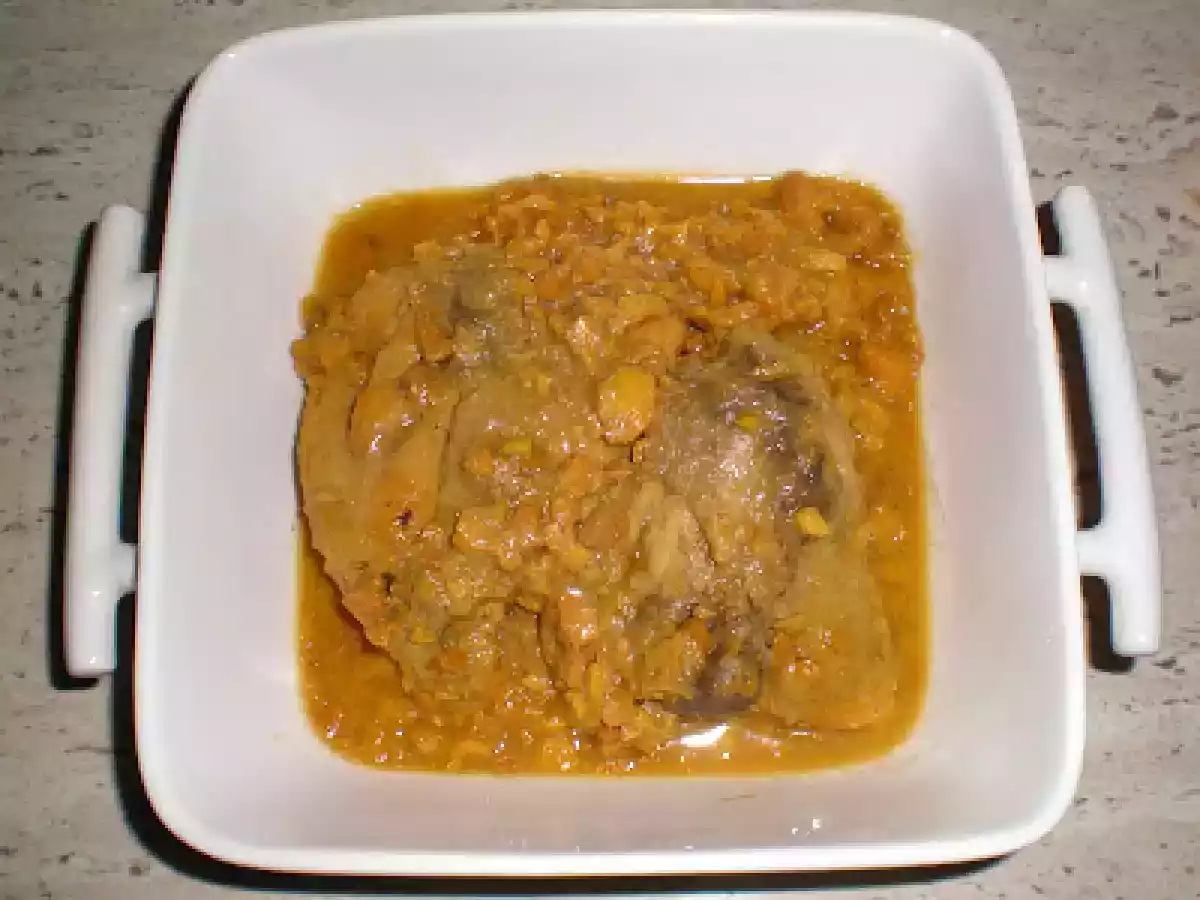 Pollo con salsa de almendras