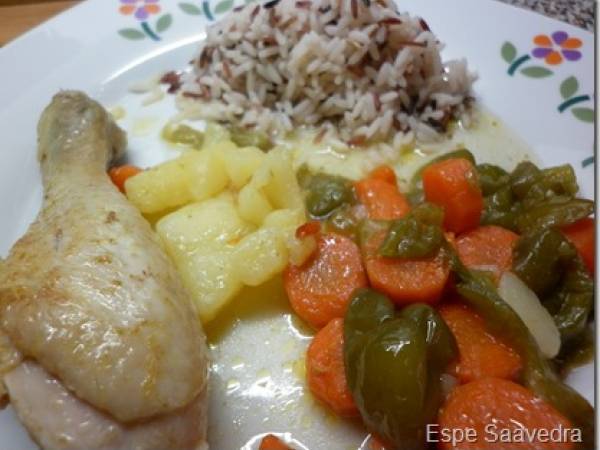 Pollo con verduras en la olla expres