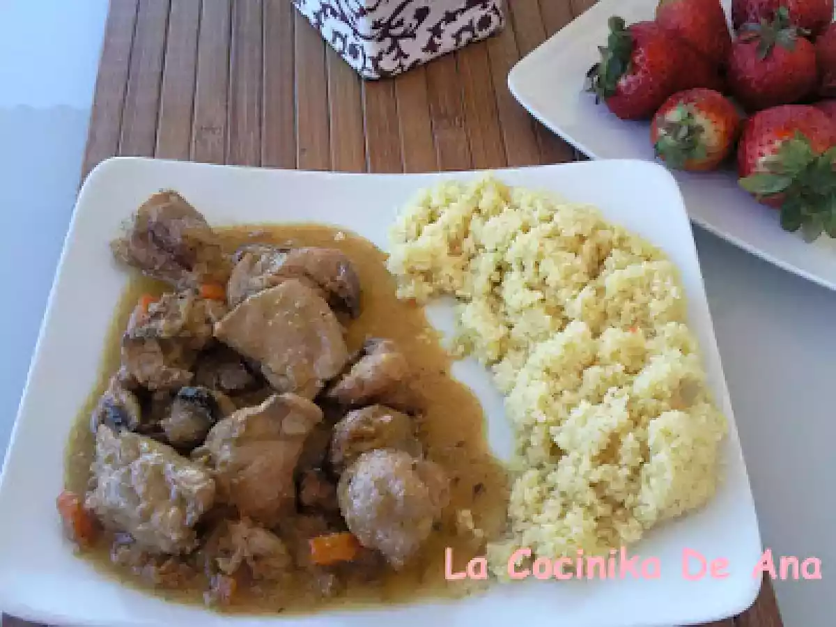 Pollo con verduras en salsa de almendras