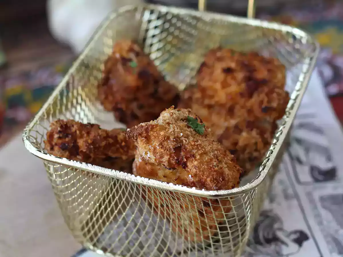 Pollo empanado en freidora de aire: crujiente, fácil y listo en 20 minutos - foto 2