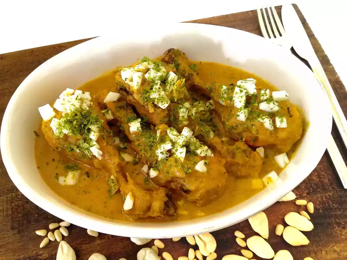 Pollo en pepitoria {receta tradicional española}