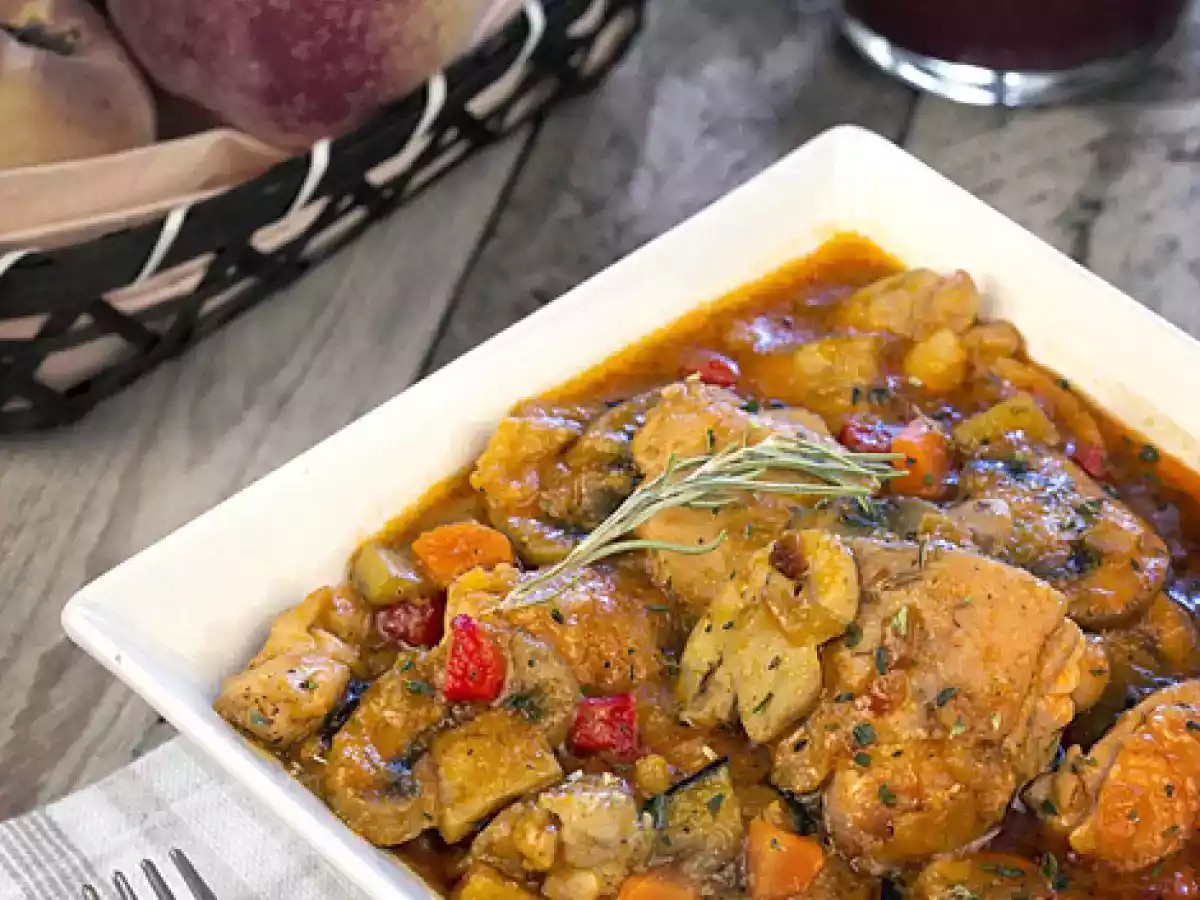 Pollo en salsa con champiñones - foto 2