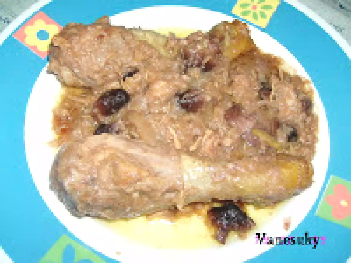 Pollo en salsa con manzanas