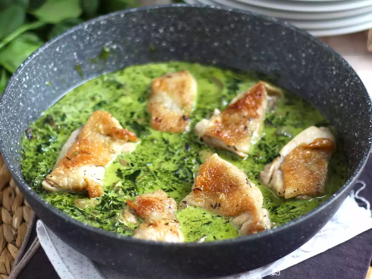 Pollo en salsa cremosa de espinacas y champiñones - foto 4