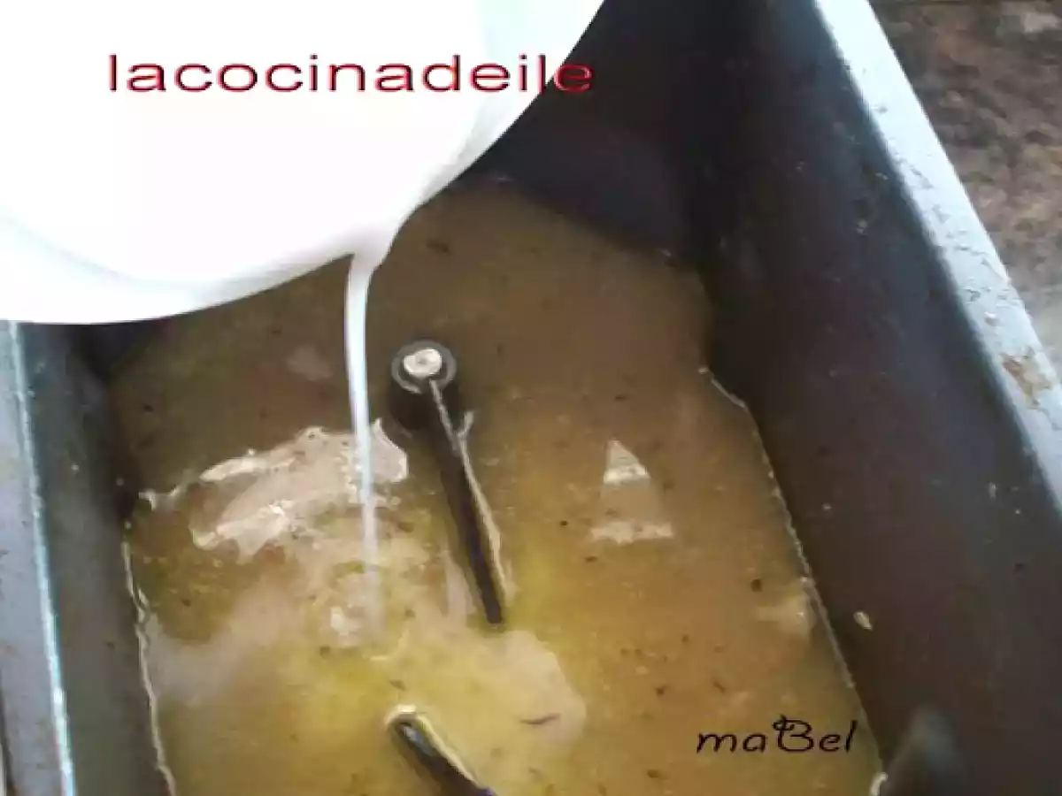 Pollo en su jugo con limon en panificadora - foto 4