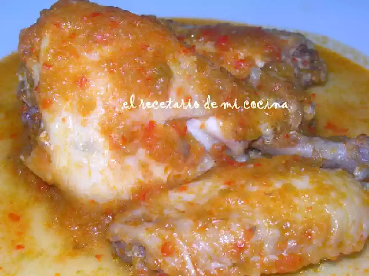 POLLO GUISADO