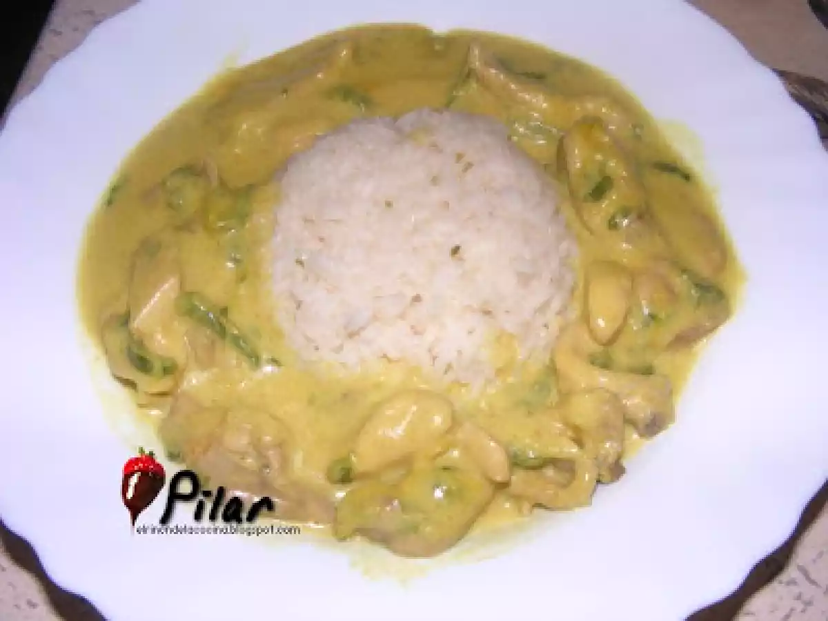 Pollo guisado con leche de coco