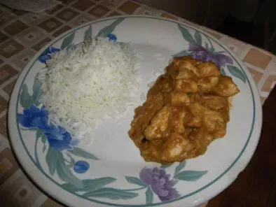 Pollo korma con arroz basmati.