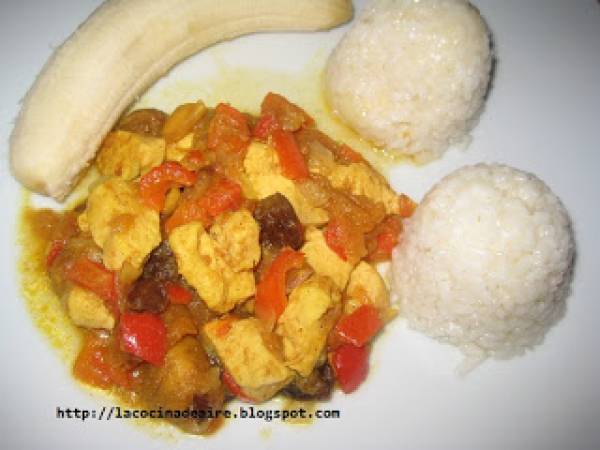 POLLO MOZARABE CON ARROZ Y PLATANO