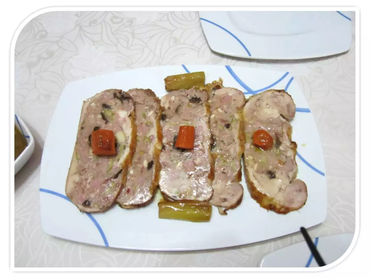 POLLO RELLENO - foto 2