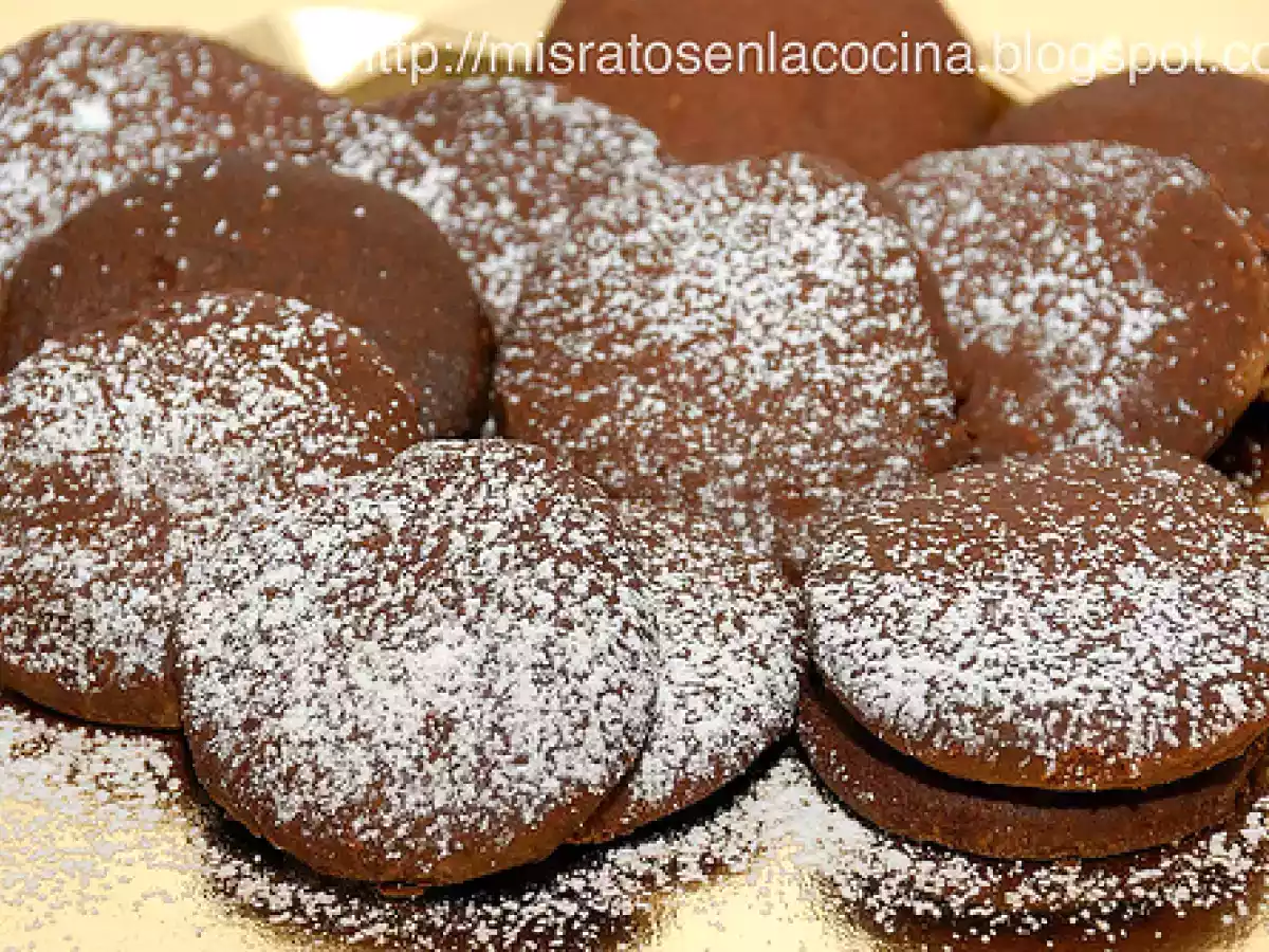 Polvorones de Chocolate y Almendras