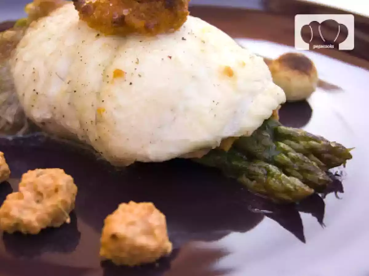 Popietas de rodaballo al romescu