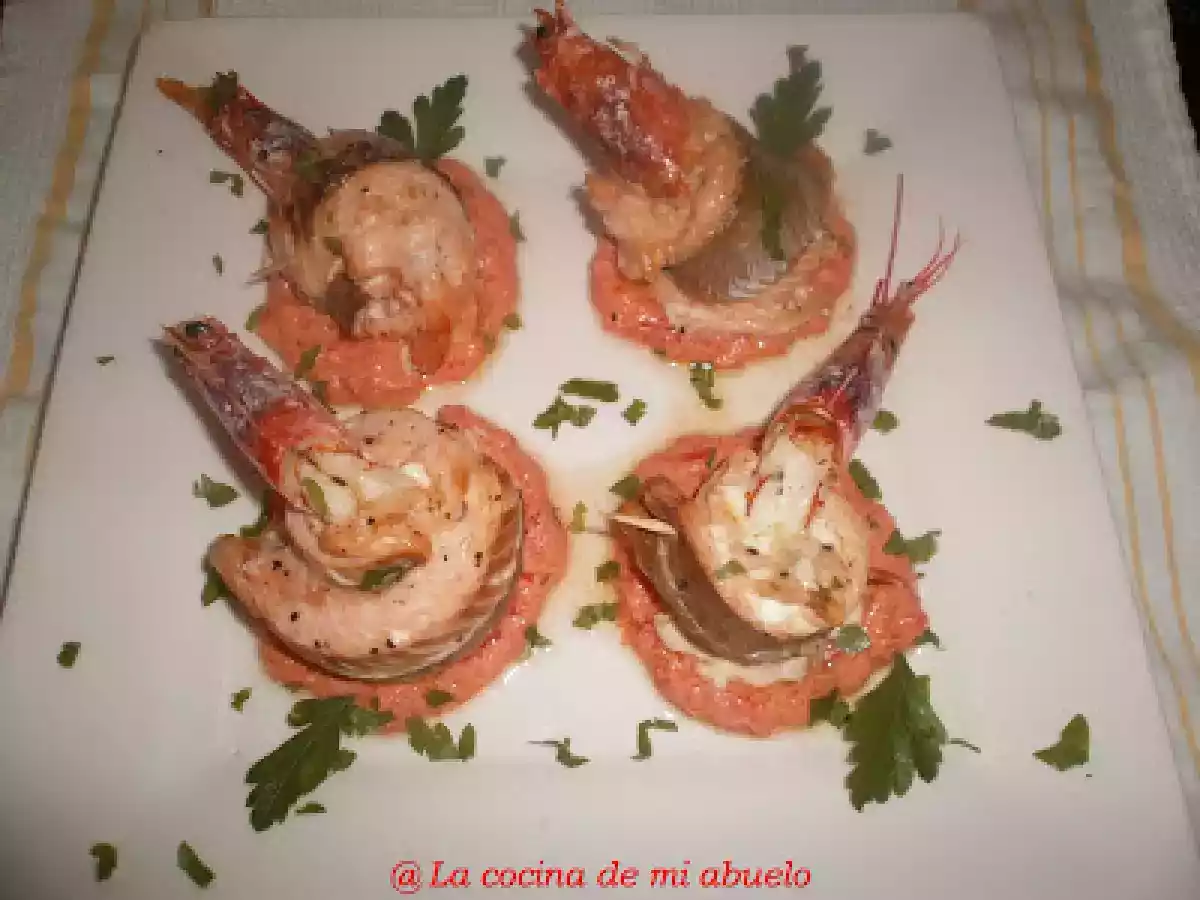Popietas de salmón con langostinos