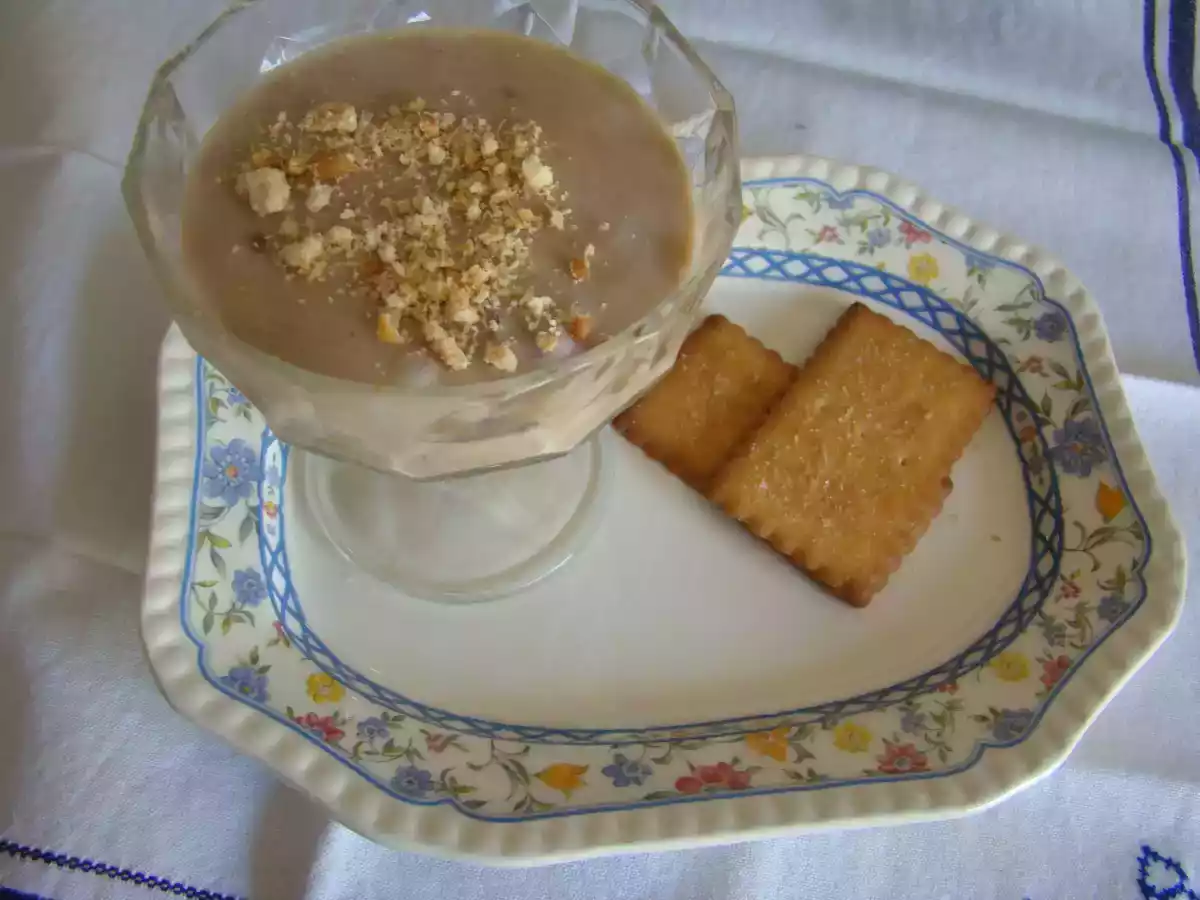 Postre de plátano y galletas napolitanas