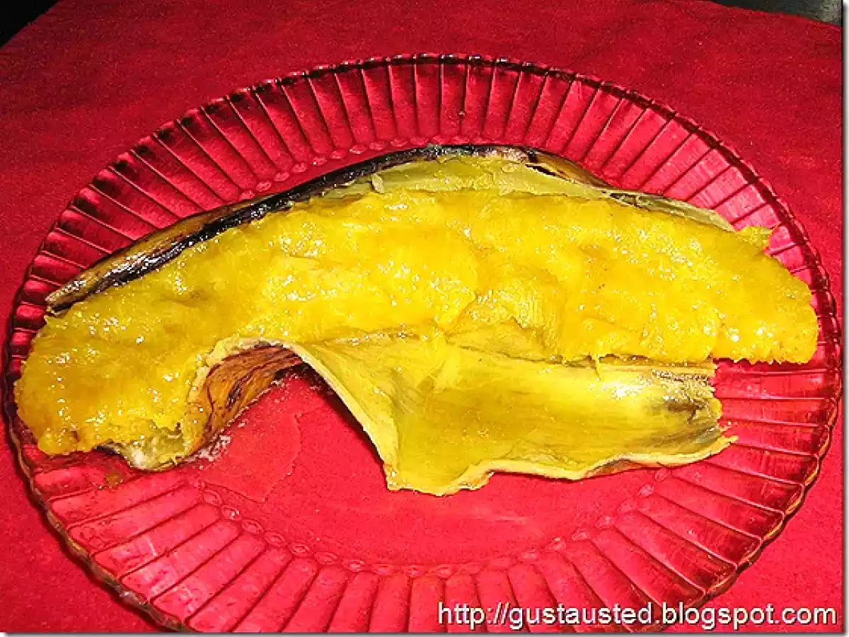 POSTRE RÁPIDO.- RECETA DE PLATANO MACHO HORNEADO EN EL MICRO CON MANTEQUILLA Y MIEL